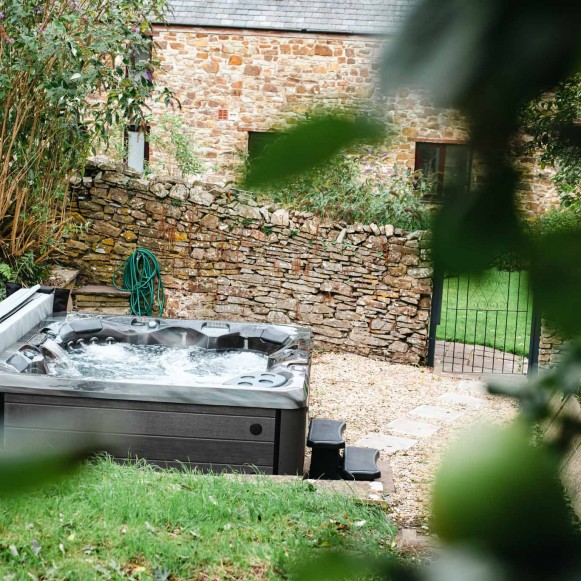 Parkfields Hot tub